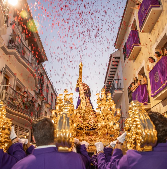 Y EL DÍA DE LA FUNCIÓN VOLVIMOS A ALZAR LA MIRADA HACIA NUESTRO PADRE JESÚS NAZARENO, PARA CELEBRAR, VIVIR Y ANUNCIAR EL DÍA DE JESÚS